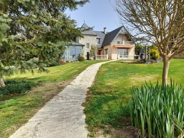 Maison a vendre Meslay-du-Maine 53170 Mayenne 230 m2  518600 euros