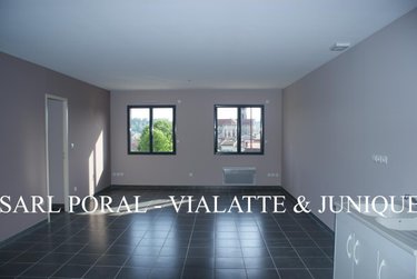 Location appartement Ambérieu-en-Bugey 01500 Ain 64 m2 3 pièces 700 euros