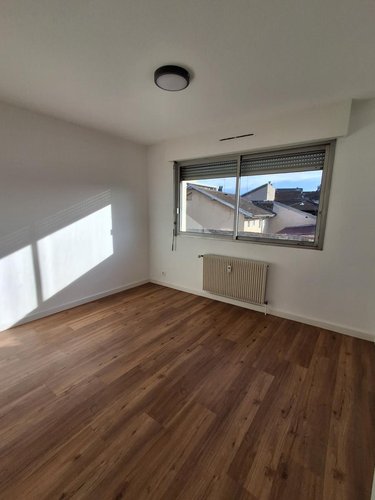 Location appartement Bourg-en-Bresse 01000 Ain 99 m2  1145 euros