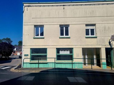 Location fonds et murs commerciaux Fauquembergues 62560 Pas-de-Calais 190 m2  850 euros