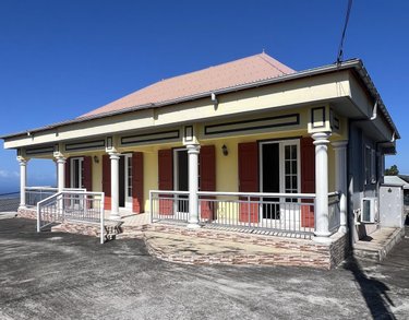 Maison a vendre Saint-Joseph 97480 Réunion 238 m2 7 pièces 335900 euros