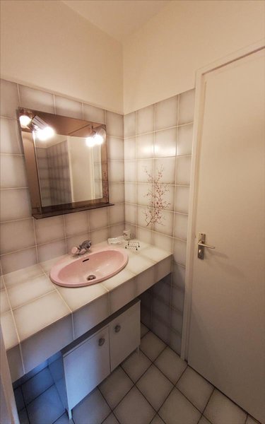 Maison a vendre Carhaix-Plouguer 29270 Finistère 171 m2 7 pièces 315000 euros