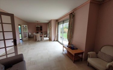 Maison a vendre Carhaix-Plouguer 29270 Finistère 171 m2 7 pièces 299250 euros