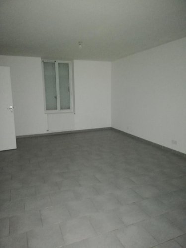 Location maison Villeperdue 37260 Indre-et-Loire 127 m2  850 euros