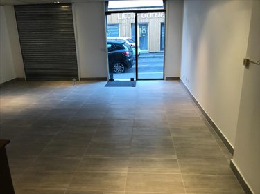 Location fonds et murs commerciaux Elbeuf 76500 Seine-Maritime 53 m2  745 euros