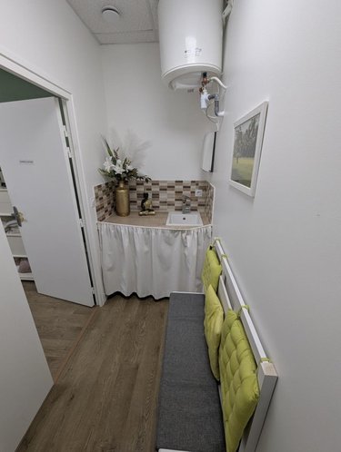 Fonds et murs commerciaux a vendre Chambéry 73000 Savoie 49 m2  182500 euros