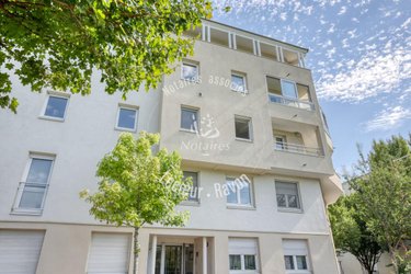 Appartement a vendre Issy-les-Moulineaux 92130 Hauts-de-Seine 101 m2 5 pièces 699000 euros