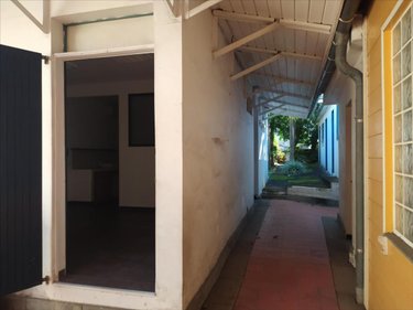 Fonds et murs commerciaux a vendre Saint-Joseph 97480 Réunion 280 m2  540000 euros