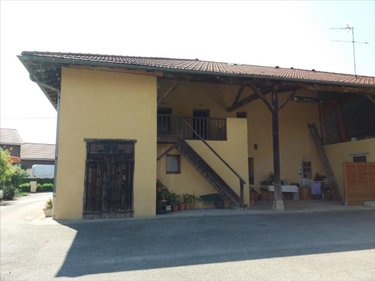 Location appartement Attignat 01340 Ain 42 m2 1 pièce 456 euros