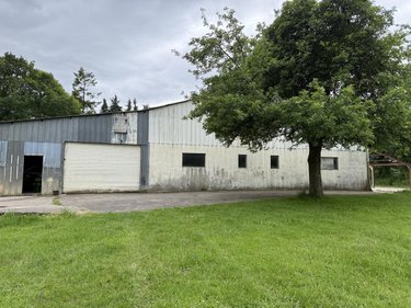 Immeuble a vendre Ménéac 56490 Morbihan 300 m2  74500 euros