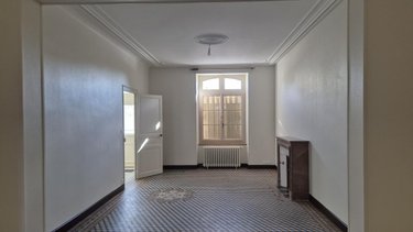 Location maison Neuville-sur-Sarthe 72190 Sarthe 161 m2  1600 euros