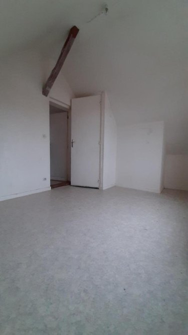 Location appartement Livarot-Pays-d'Auge 14140 Calvados 84 m2  587 euros