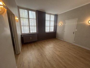 Location fonds et murs commerciaux Cambrai 59400 Nord 38 m2  600 euros