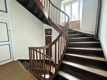 Appartement a vendre Saint-Flour 15100 Cantal 98 m2  116600 euros