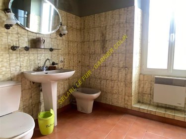 Immeuble a vendre Audierne 29770 Finistère 215 m2  258875 euros