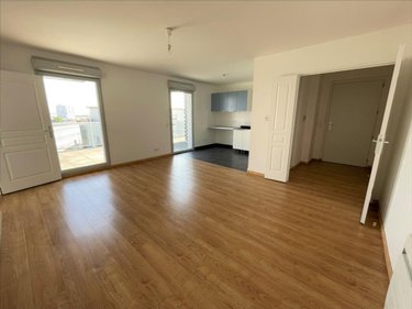 Location appartement Reims 51100 Marne 42 m2 1 pièce 513 euros
