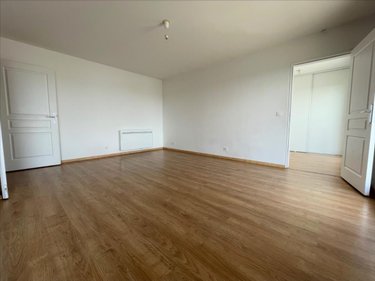 Location appartement Reims 51100 Marne 42 m2 1 pièce 513 euros