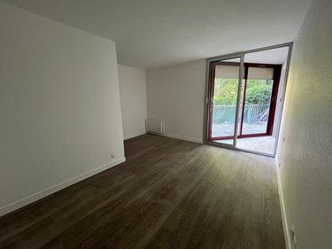 Location appartement Montfort-sur-Meu 35160 Ille-et-Vilaine 91 m2 3 pièces 700 euros