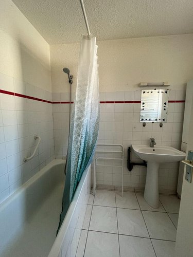 Location appartement Montfort-sur-Meu 35160 Ille-et-Vilaine 43 m2 2 pièces 440 euros
