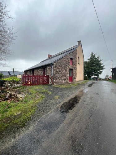 Location maison Montfort-sur-Meu 35160 Ille-et-Vilaine 67 m2 3 pièces 700 euros