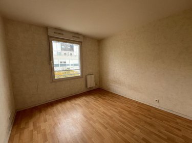 Location appartement Bruz 35170 Ille-et-Vilaine 17 m2 1 pièce 350 euros