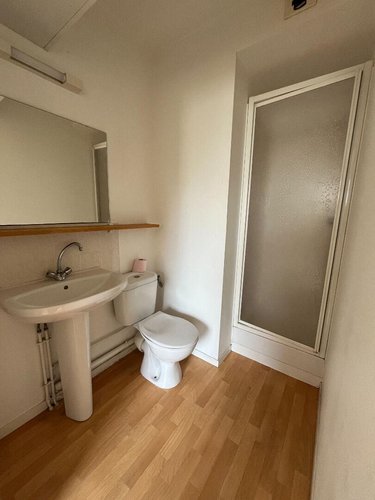 Location appartement Bruz 35170 Ille-et-Vilaine 17 m2 1 pièce 350 euros