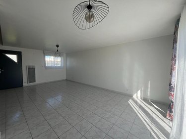 Location maison Montfort-sur-Meu 35160 Ille-et-Vilaine 91 m2 6 pièces 915 euros