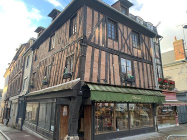 Immeuble a vendre Orbec 14290 Calvados 159 m2  102919 euros