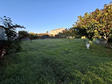 Terrain a batir a vendre Saujon 17600 Charente-Maritime 739 m2  115412 euros