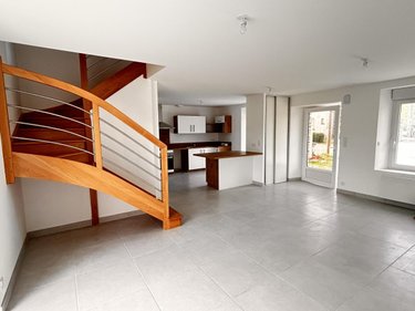 Location maison Guer 56380 Morbihan 110 m2 3 pièces 900 euros