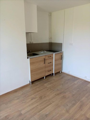 Location appartement Valognes 50700 Manche 27 m2 1 pièce 410 euros