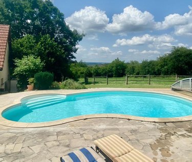 Maison a vendre Gy 70700 Haute-Saône 227 m2 8 pièces 380000 euros