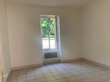 Location appartement Bourg-en-Bresse 01000 Ain 35 m2 1 pièce 400 euros