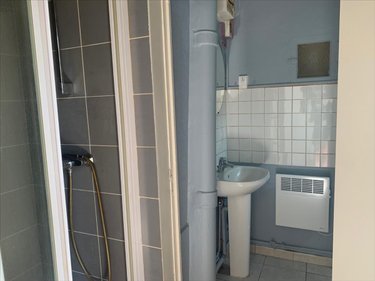 Location appartement Bourg-en-Bresse 01000 Ain 35 m2 1 pièce 400 euros