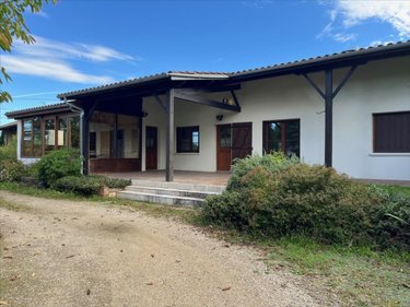 Location maison Attignat 01340 Ain 123 m2 4 pièces 1200 euros
