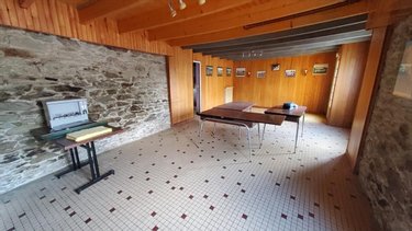 Maison a vendre Kergloff 29270 Finistère 260 m2 8 pièces 141750 euros