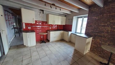 Maison a vendre Kergloff 29270 Finistère 260 m2 8 pièces 141750 euros