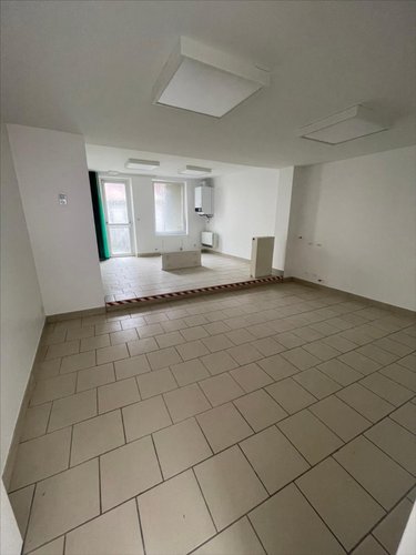 Location fonds et murs commerciaux Vendôme 41100 Loir-et-Cher 41 m2  670 euros