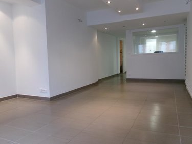 Location fonds et murs commerciaux Béthune 62400 Pas-de-Calais 58 m2  1115 euros