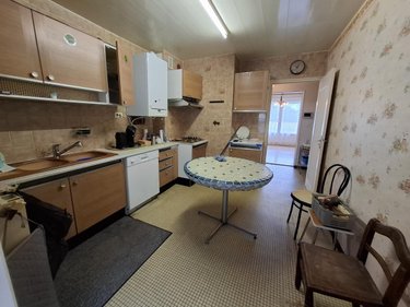 Maison a vendre Saintes 17100 Charente-Maritime 115 m2 6 pièces 199348 euros