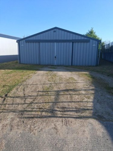 Garage et parking a vendre Merlevenez 56700 Morbihan 160 m2  156840 euros