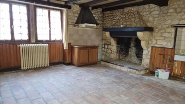 Maison a vendre Jonzac 17500 Charente-Maritime 379 m2 14 pièces 199500 euros