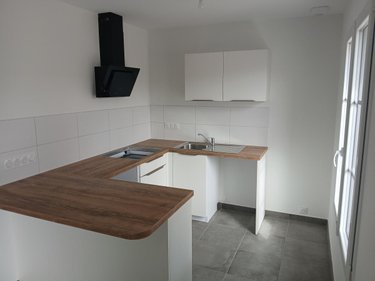Location maison Barbâtre 85630 Vendée 77 m2  920 euros