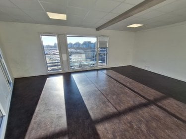 Location fonds et murs commerciaux Saint-Malo 35400 Ille-et-Vilaine 100 m2  1340 euros