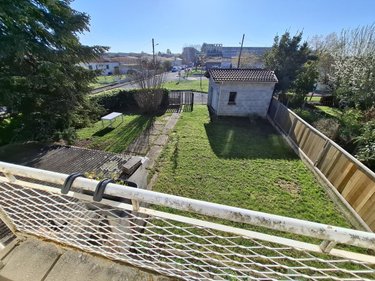 Maison a vendre Saintes 17100 Charente-Maritime 75 m2 4 pièces 199348 euros