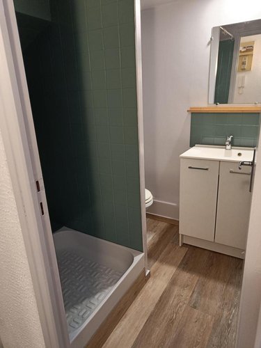 Location appartement Le Neubourg 27110 Eure 21 m2 1 pièce 423 euros