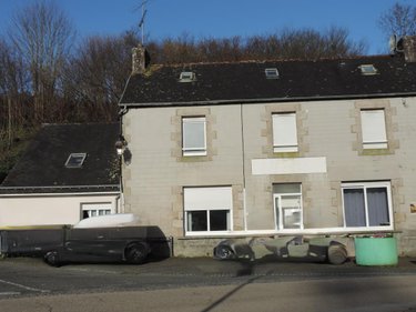 Immeuble a vendre Belle-Isle-en-Terre 22810 Côtes-d'Armor 181 m2  248100 euros