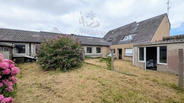 Fonds et murs commerciaux a vendre Saint-Pol-de-Léon 29250 Finistère 286 m2  261500 euros