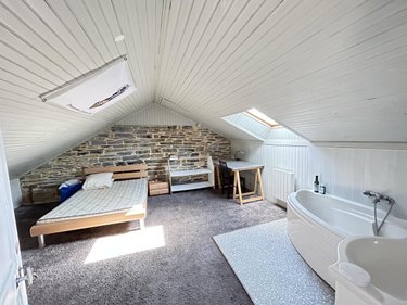 Immeuble a vendre Guer 56380 Morbihan 300 m2  342870 euros