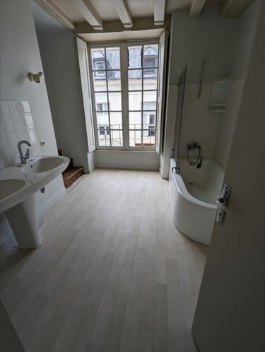 Appartement a vendre Richelieu 37120 Indre-et-Loire 101 m2 4 pièces 97500 euros